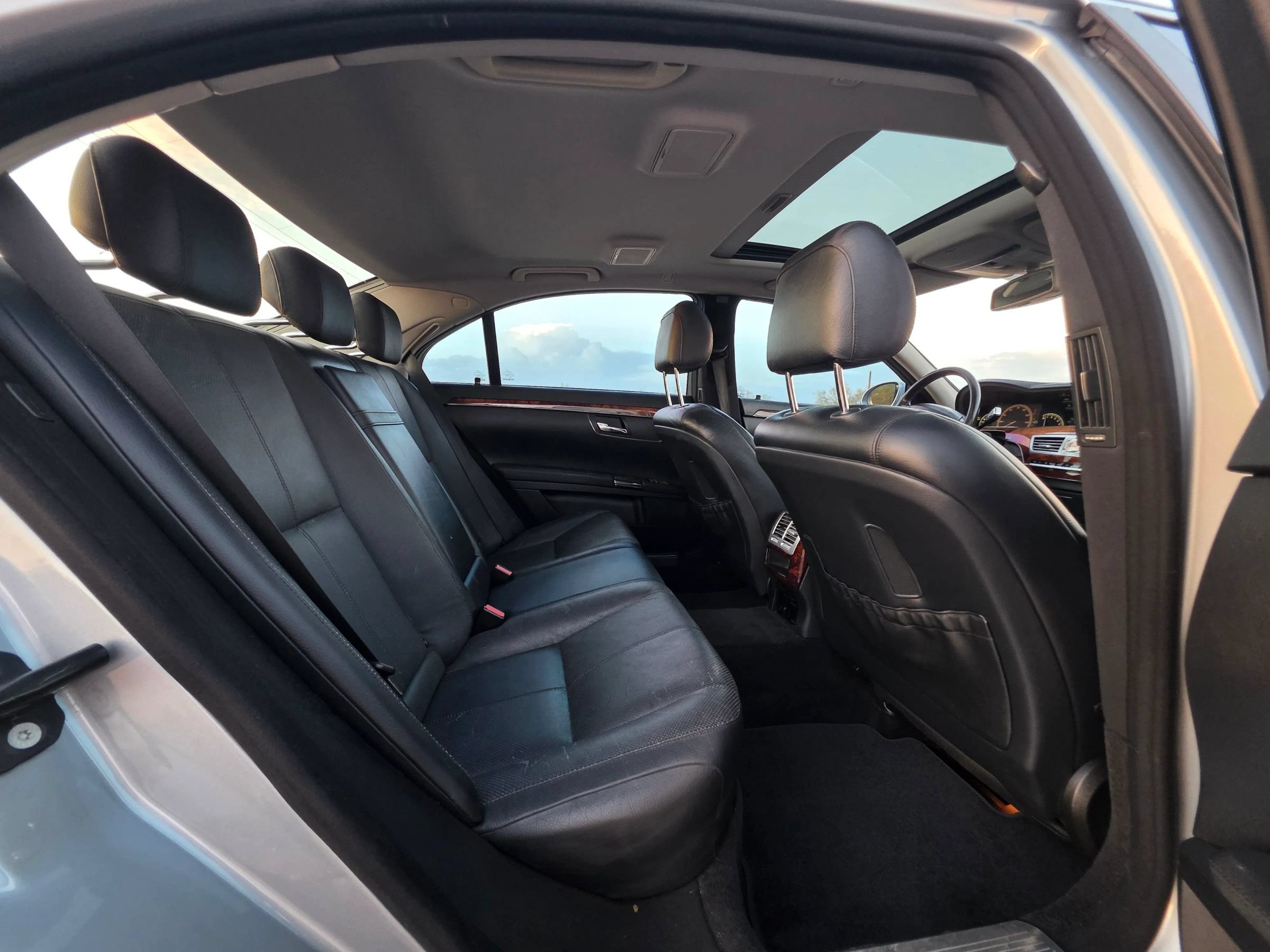Used 2007 Mercedes-Benz S 550 image 13