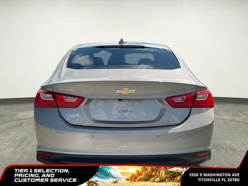 Used 2023 Chevrolet Malibu LT w/ Driver Confidence Package FWD image 7