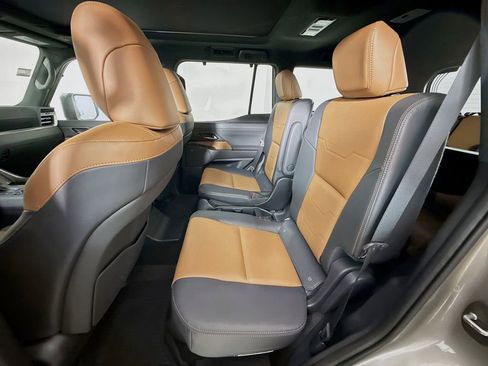 Certified 2025 Lexus GX 550 image 25