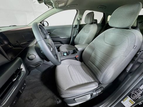 Used 2025 Kia K4 EX FWD image 19