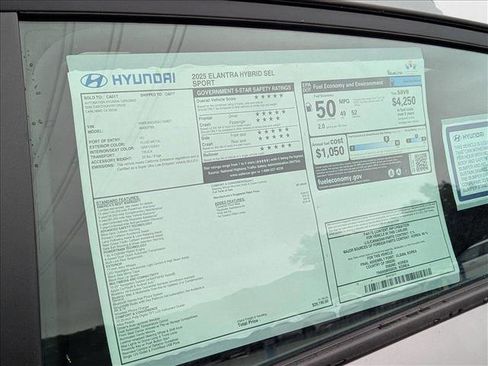 New 2025 Hyundai Elantra SEL image 17