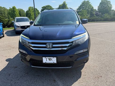 Used 2016 Honda Pilot Elite image 2