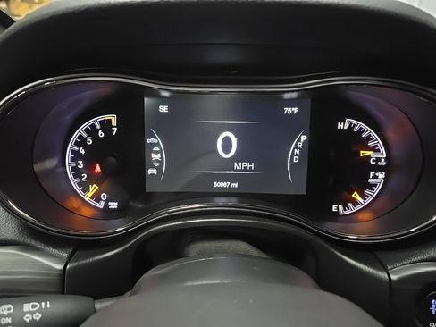 Used 2021 Jeep Grand Cherokee Limited X AWD/4WD image 24