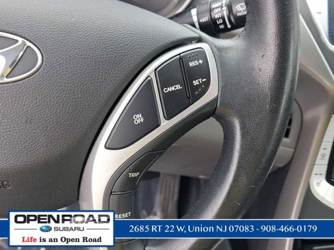 Used 2012 Hyundai Elantra Limited w/ Technology Pkg 5 FWD image 17