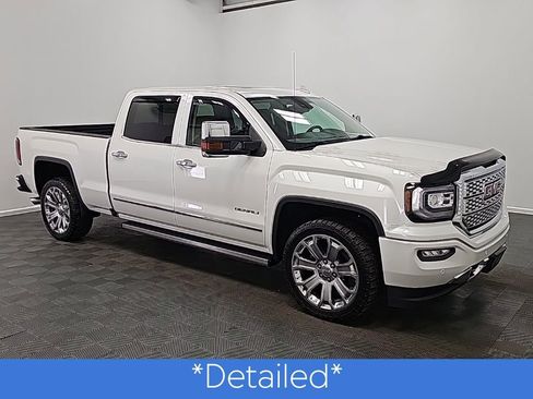 Used 2018 GMC Sierra 1500 Denali w/ Denali Ultimate Package image 3