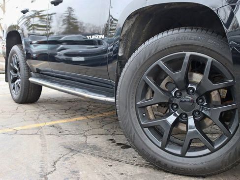 Used 2019 GMC Yukon SLT image 6