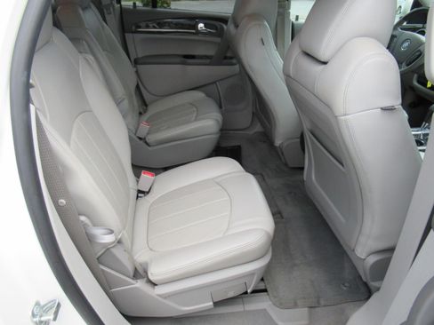Used 2013 Buick Enclave Leather FWD image 31