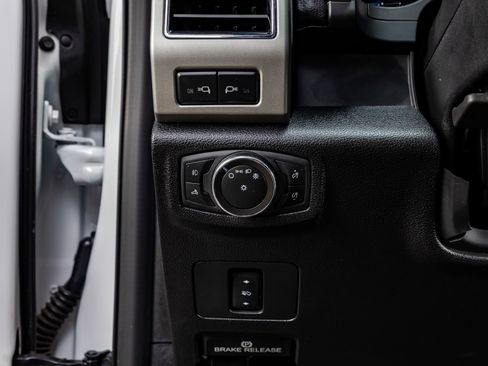 Used 2021 Ford F250 Lariat image 22