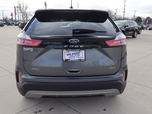 Used 2022 Ford Edge SEL w/ Convenience Package image 6