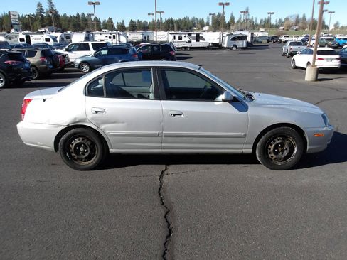 Used 2005 Hyundai Elantra GLS FWD image 6