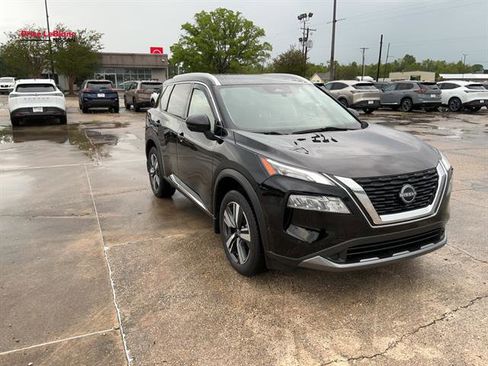 Used 2023 Nissan Rogue SL w/ SL Premium Package image 1