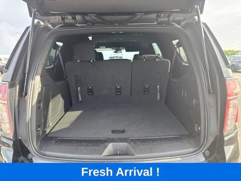 Used 2023 Chevrolet Suburban LS AWD/4WD image 5