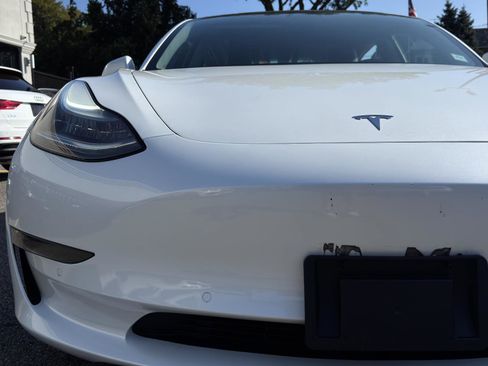 Used 2019 Tesla Model 3 Mid Range image 10