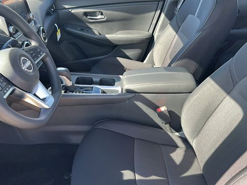 New 2025 Nissan Sentra SV image 10