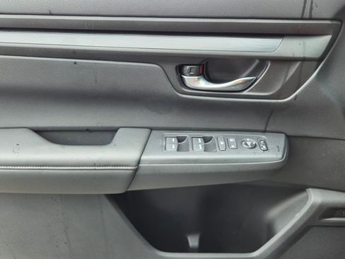 Certified 2025 Honda CR-V EX image 31