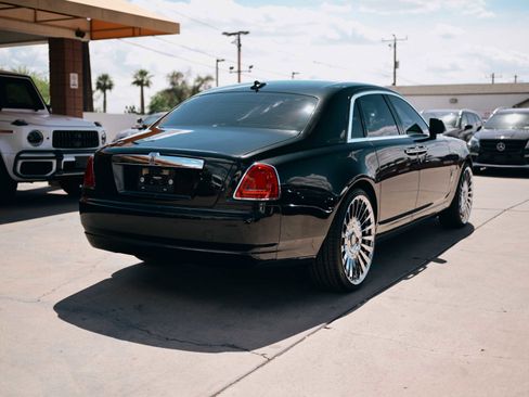 Used 2013 Rolls-Royce Ghost image 4