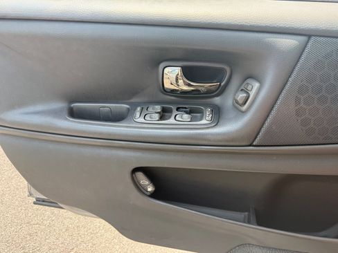 Used 1998 Volvo S70 FWD image 17