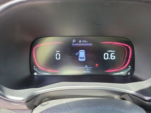 Used 2024 Kia Soul LX w/ Option Group 015 FWD image 21