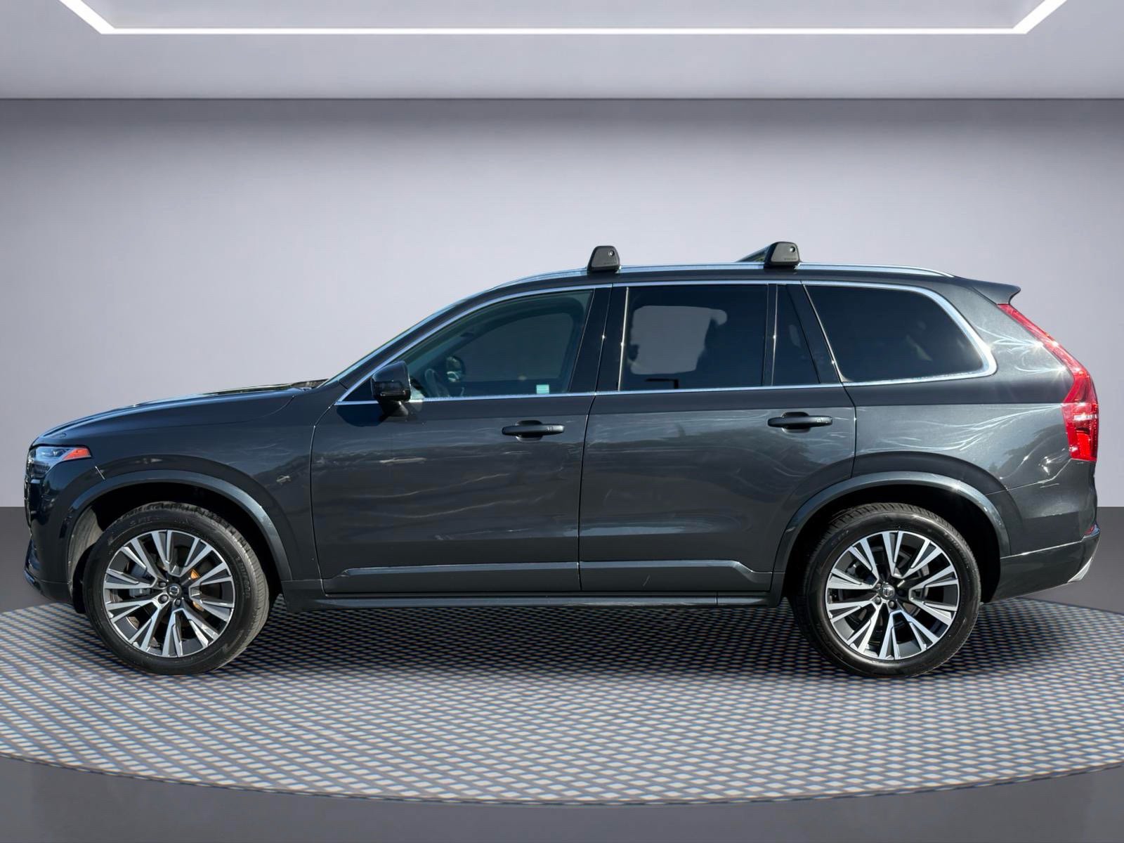 Used 2021 Volvo XC90 T6 Momentum w/ Climate Package AWD/4WD image 3