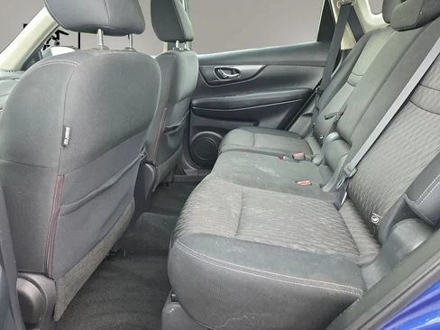 Used 2018 Nissan Rogue S AWD/4WD image 10