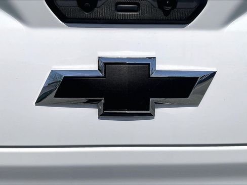 Used 2024 Chevrolet Silverado 1500 RST w/ Redline Edition RWD image 9