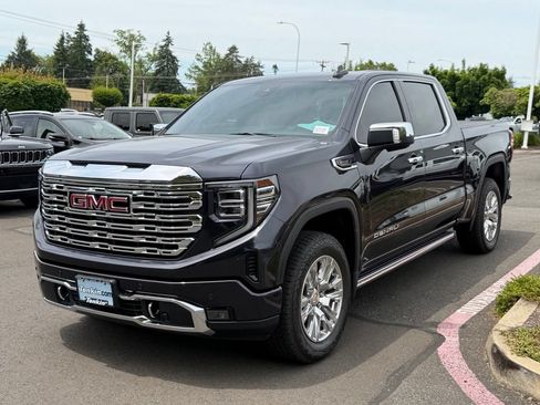 Used 2025 GMC Sierra 1500 Denali AWD/4WD image 4