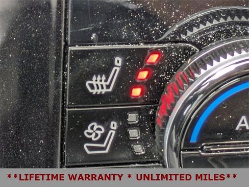 Used 2025 Nissan Pathfinder Platinum w/ Cargo Package image 28