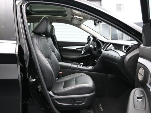 Used 2019 INFINITI QX50 Essential w/ Proactive Package FWD image 13