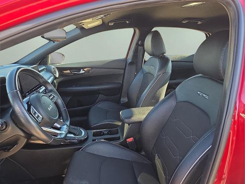 Used 2024 Kia Forte GT-Line image 13