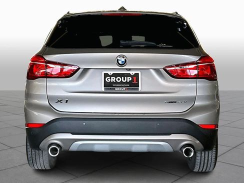 Used 2021 BMW X1 sDrive28i w/ Convenience Package image 4