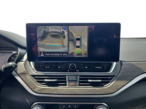 Used 2025 Nissan Altima 2.5 SL FWD image 20