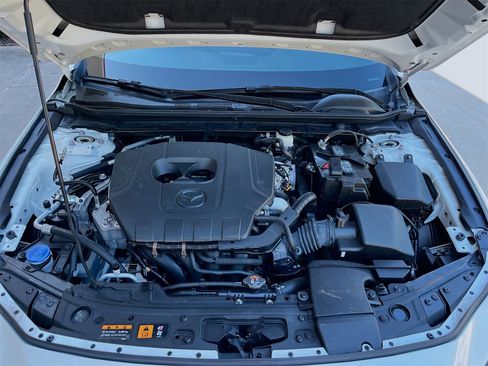 Used 2024 MAZDA MAZDA3 s image 29