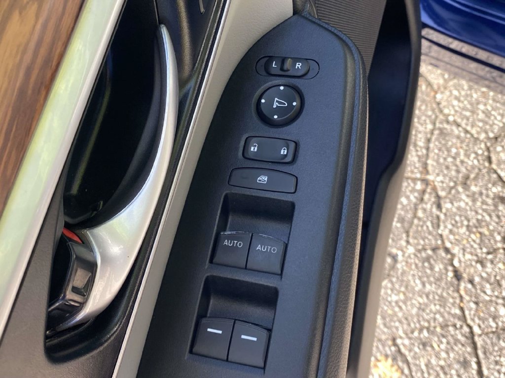 Used 2022 Honda CR-V Touring image 45