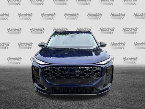 Certified 2026 Audi Q3 quattro 2.0T AWD/4WD image 3
