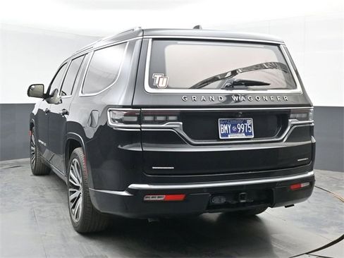 Used 2022 Jeep Grand Wagoneer Series III image 15