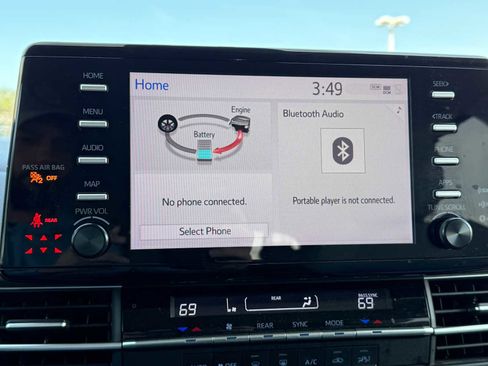 Certified 2022 Toyota Sienna LE FWD image 24