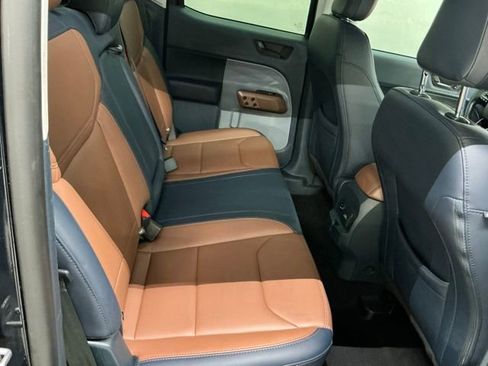 Used 2023 Ford Maverick Lariat w/ Lariat Luxury Package image 17