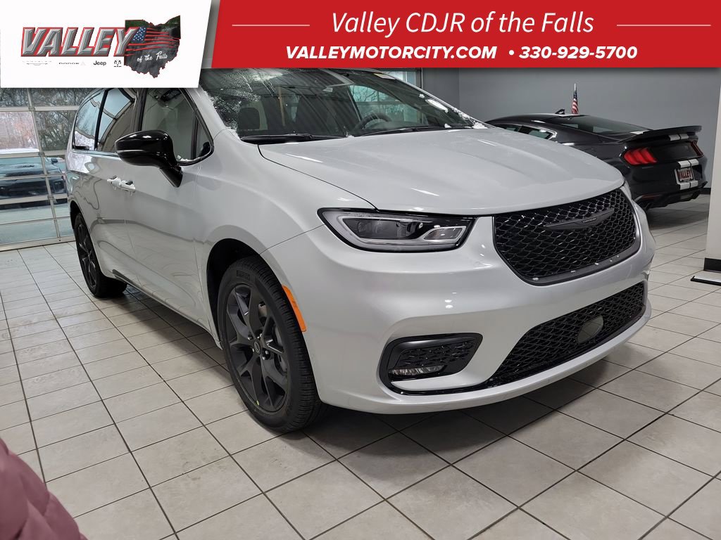 New 2026 Chrysler Pacifica Select w/ S Appearance Package AWD/4WD 360° Tour