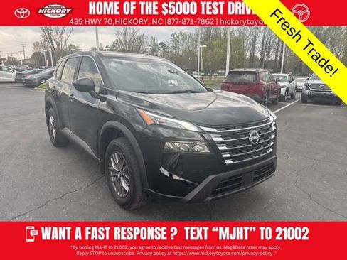 Used 2025 Nissan Rogue S image 1