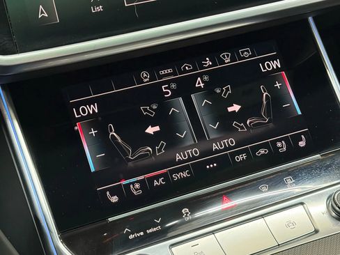 Used 2021 Audi RS 7 Prestige image 35