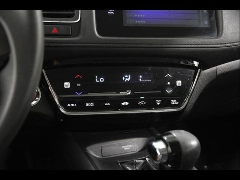 Used 2018 Honda HR-V EX image 13