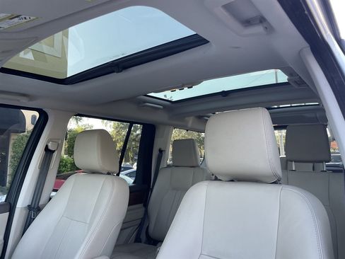Used 2016 Land Rover LR4 HSE AWD/4WD image 6