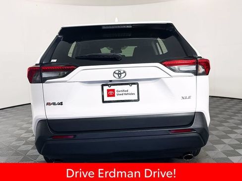 Used 2021 Toyota RAV4 XLE FWD image 22