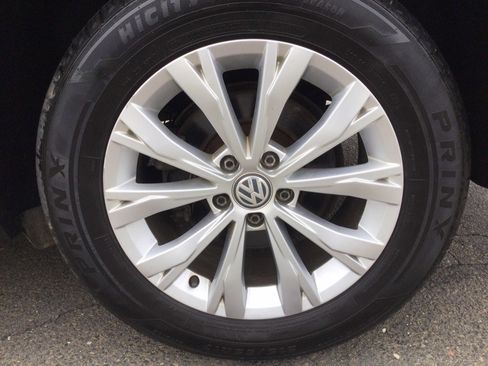 Used 2018 Volkswagen Tiguan S AWD/4WD image 36