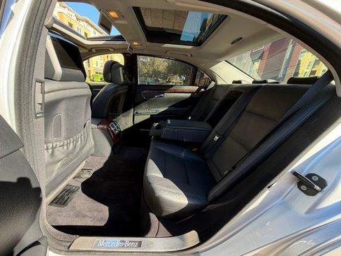 Used 2010 Mercedes-Benz S 550 image 29