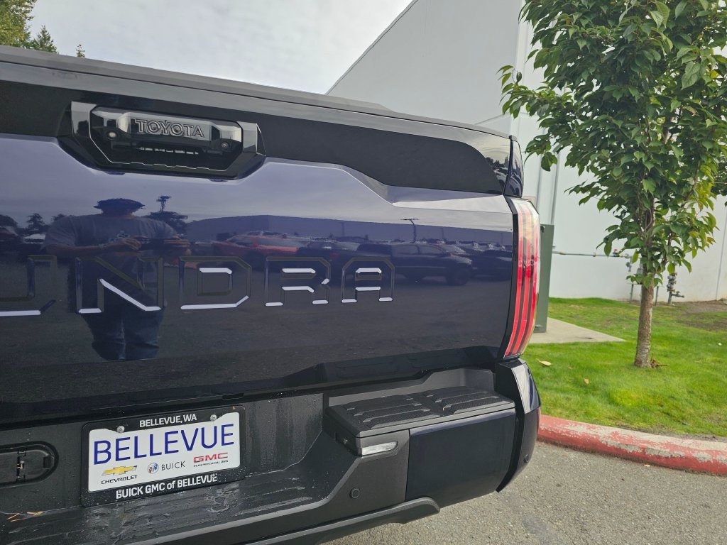 Used 2026 Toyota Tundra Platinum w/ TRD Off-Road Package AWD/4WD image 16