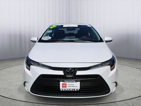 Certified 2024 Toyota Corolla LE w/ LE Convenience Package image 3