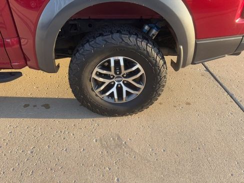 Used 2017 Ford F150 Raptor w/ Equipment Group 802A Luxury image 6