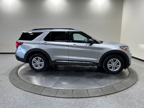 Certified 2024 Ford Explorer XLT w/ Equipment Group 202A AWD/4WD image 7