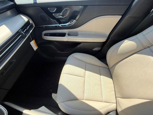 New 2026 Lincoln Corsair Premiere AWD/4WD image 15